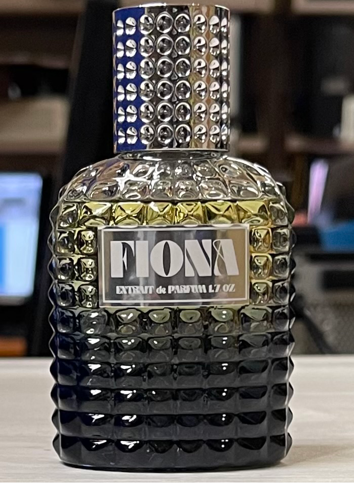 Fiona Extrait de Parfum